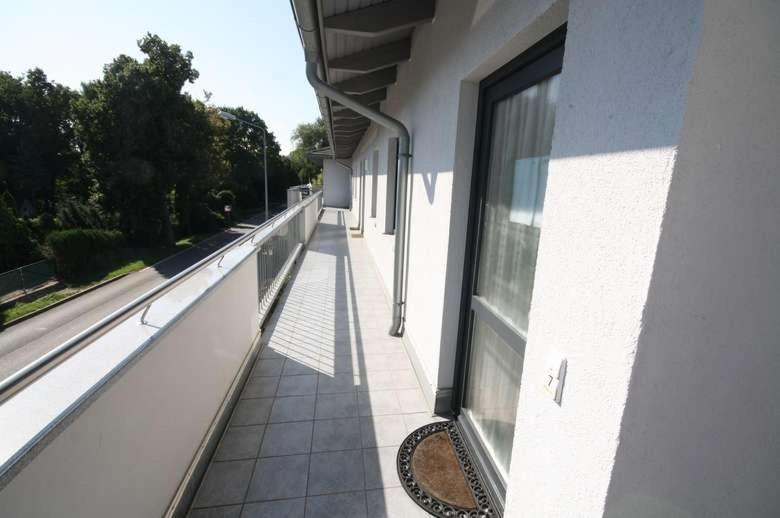 Moderne Ferienwohnung An Der Ostsee Im Haus Leuchtfeuer Diedrichshagen  Exterior photo